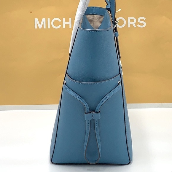 MICHAEL KORS
Gilly Large Saffiano Leather Tote Bag TEAL COLOR - Picture 5 of 15